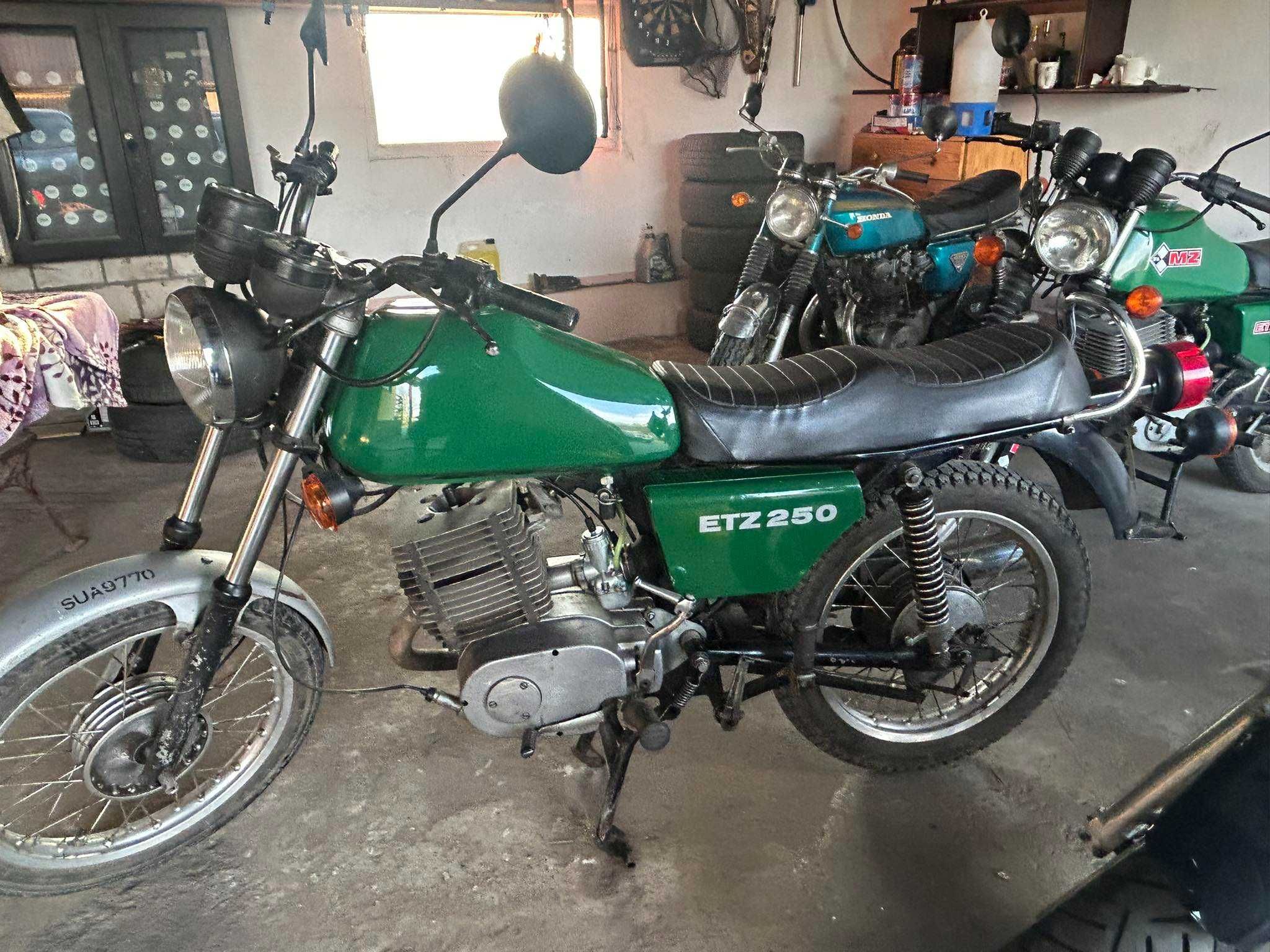 MZ ETZ 250 rok 1983