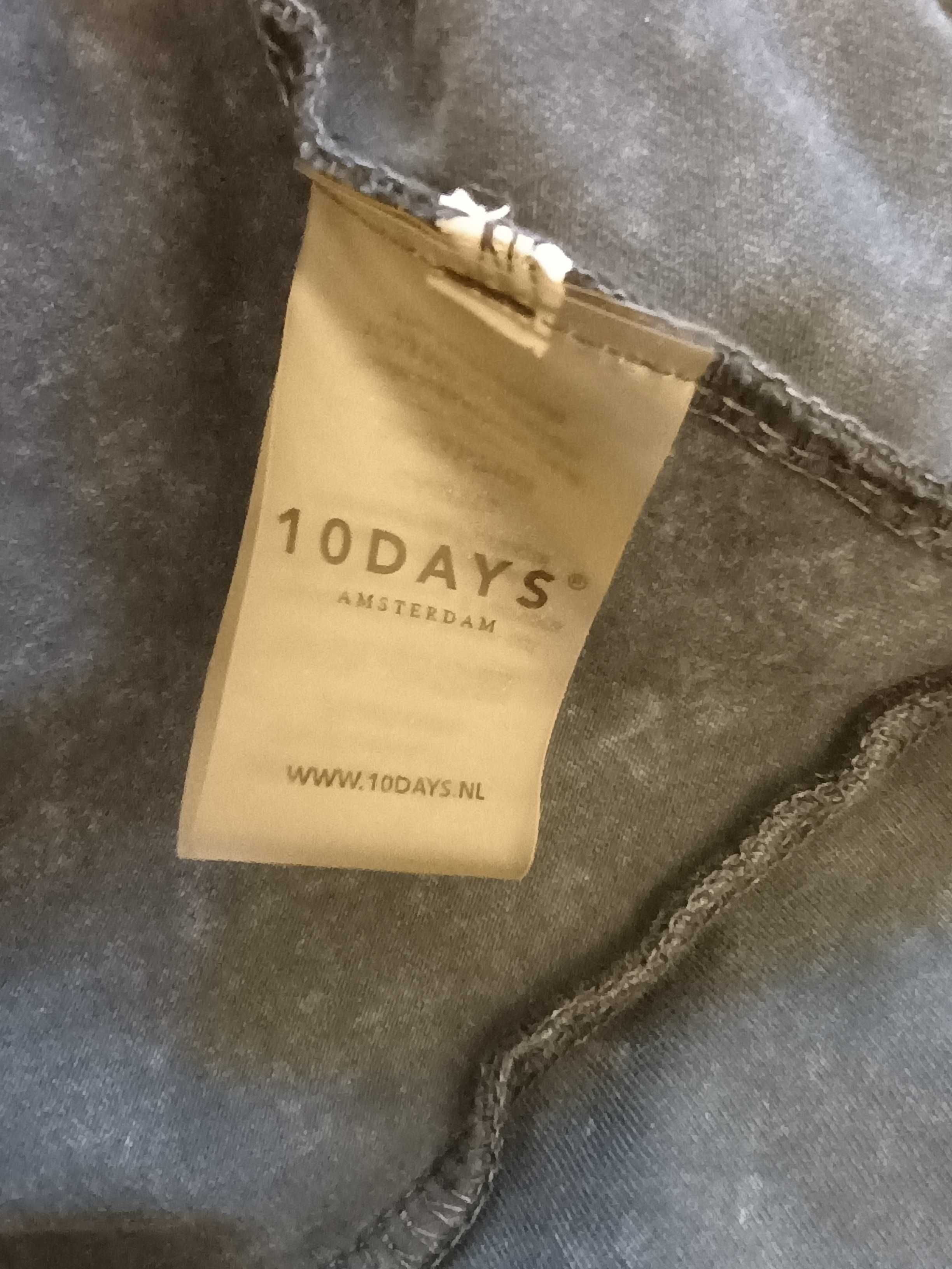 Авангардное платье в стиле бохо португальського бренда 10days