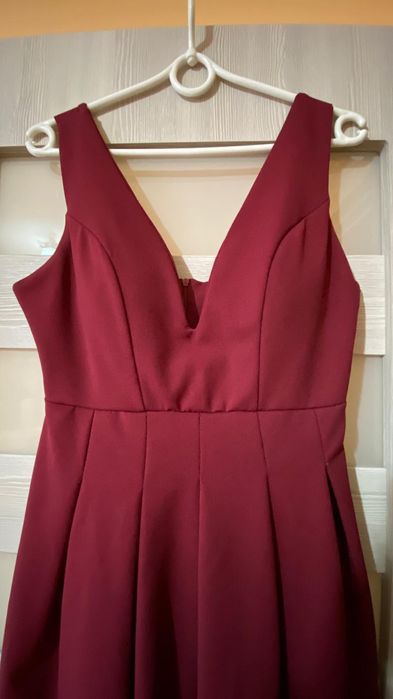 Śliczna sukienka bordo WalG roz. XL.