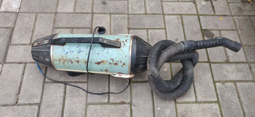 Пылесос пилосмок порохотяг Ракета