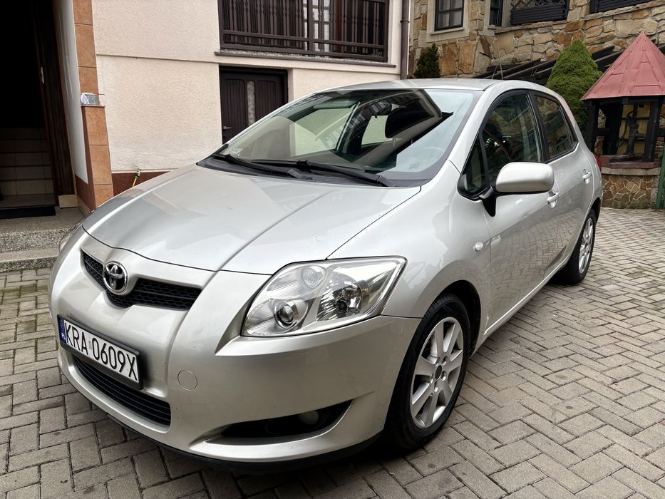 Toyota Auris 1.4 D4D 90 KM