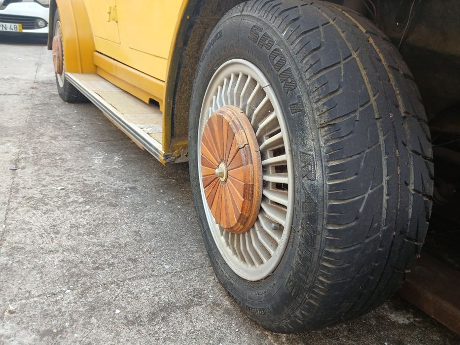 Fiat 850 Madeira Tamanho Real