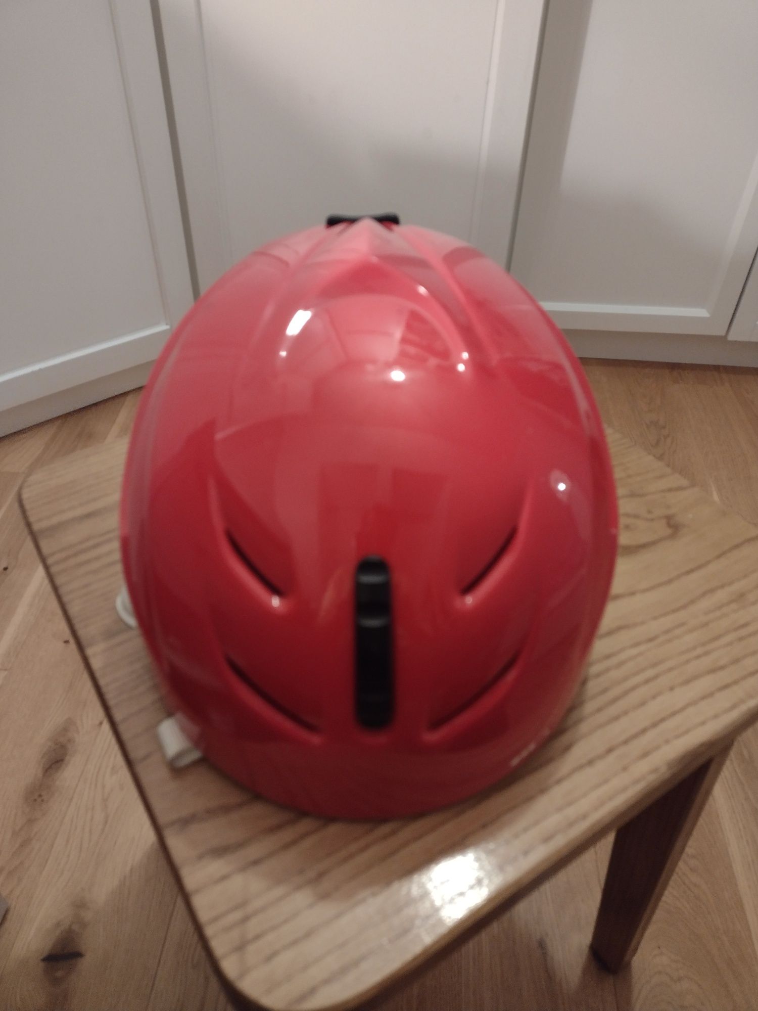 Kask narciarskie