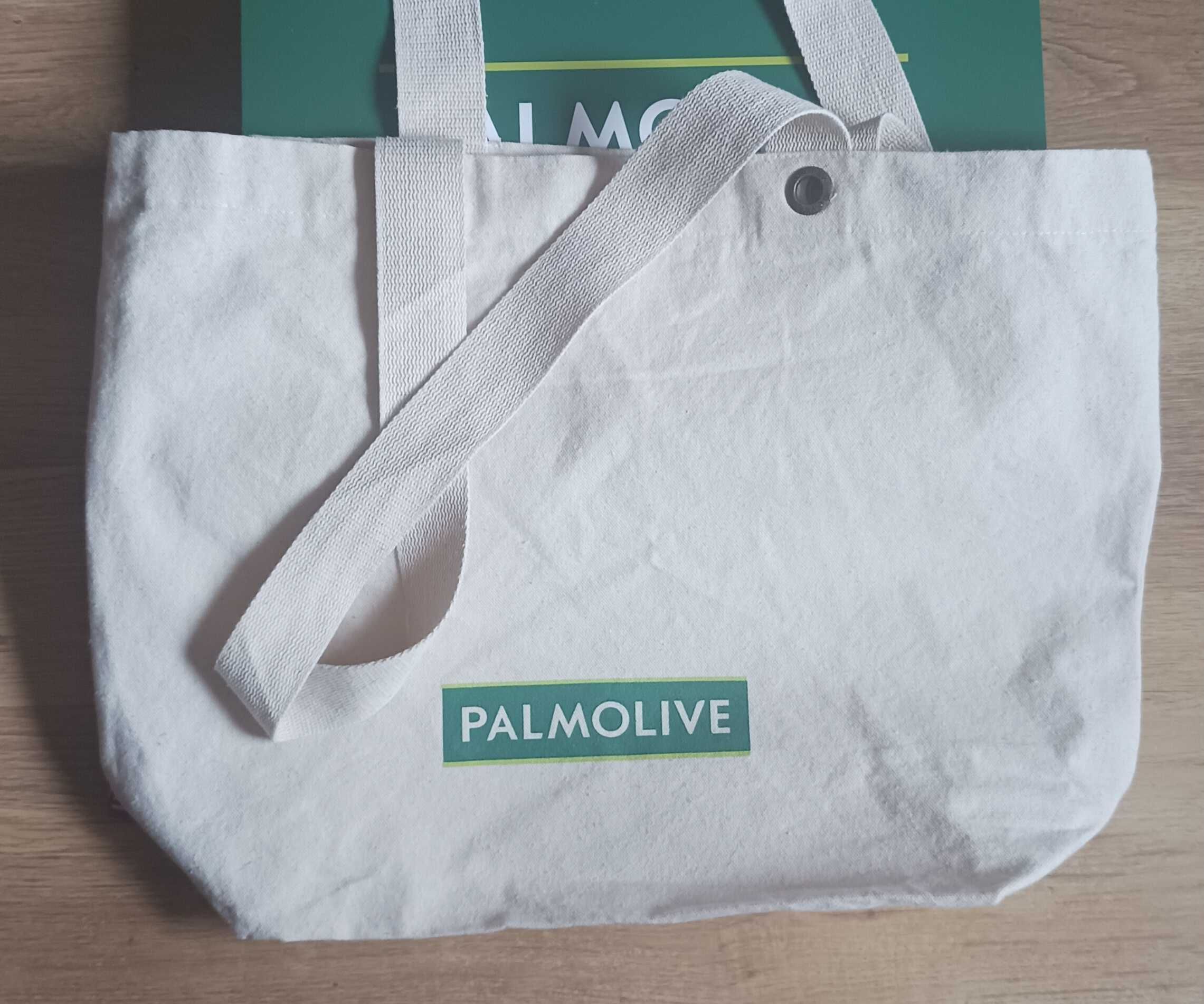 Zestaw kosmetyków Palmolive w kartonie