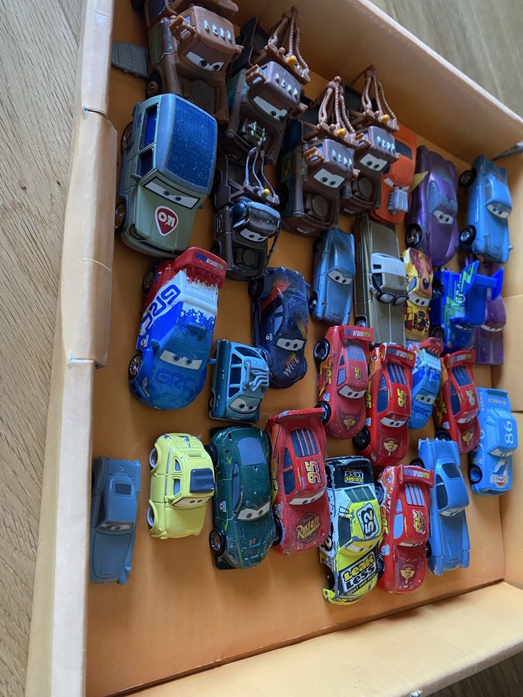 Coleção de Carrinhos Cars (Disney/Pixar)- Venda Unitária (2€/unidade)