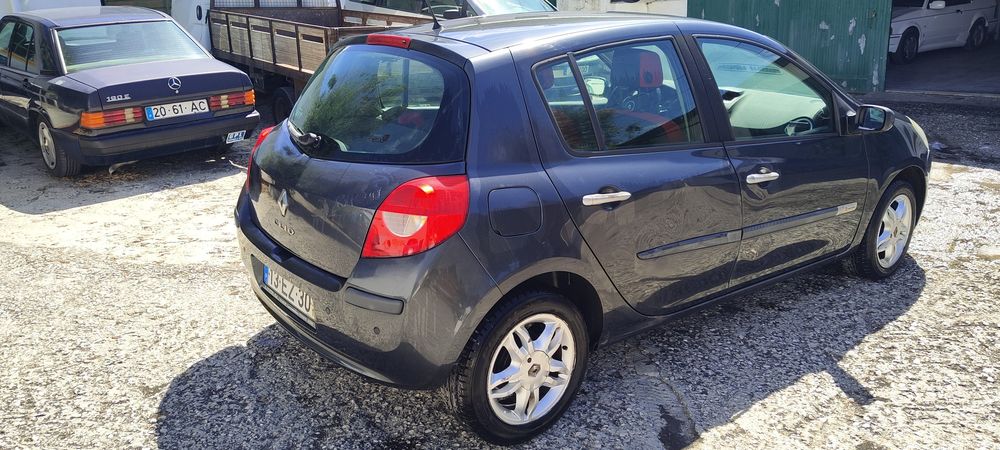 Renault Clio 1.5 DCI "rip curl"