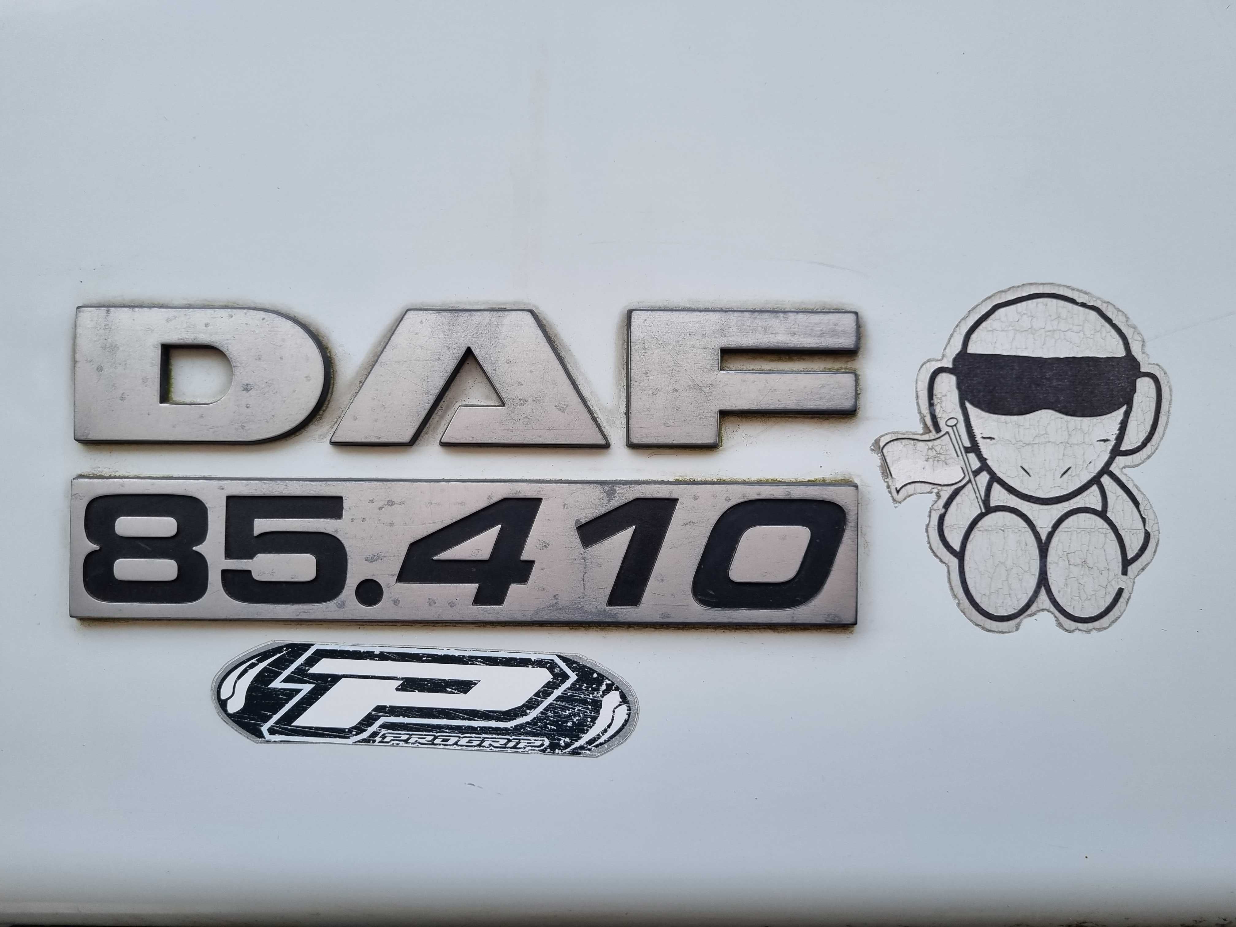 DAF FT CF85 2010 білий на розбірку