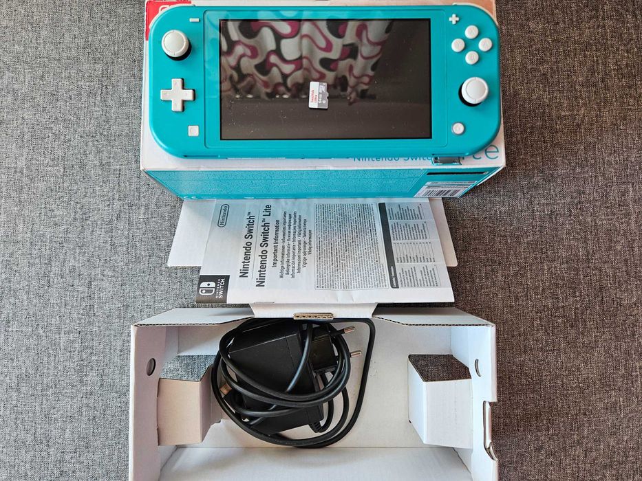 Nintendo Switch Lite turkusowe karta plus futerał