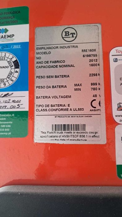EMPILHADOR RETRATIL BT RR160M