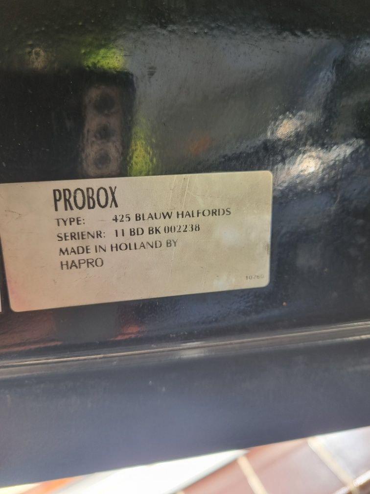Box dachowy Probox 425