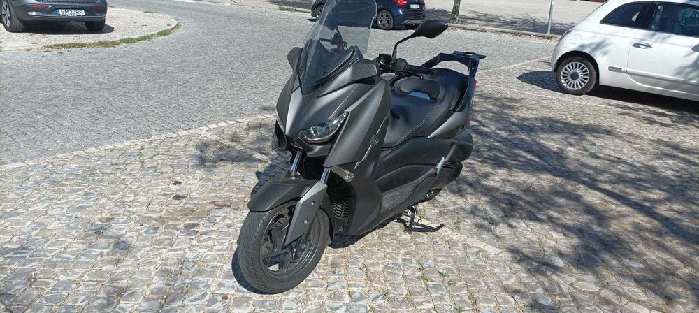 Yamaha X-max 300