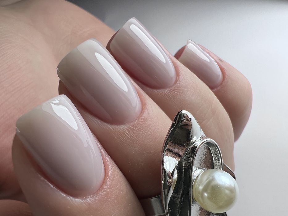 Район термінал. Манікюр комплекс/корекція гелем 500 салон краси