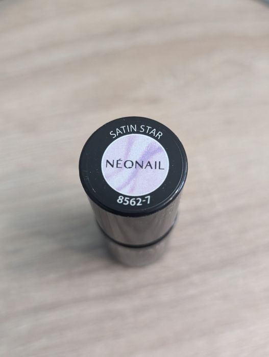 Nowy brokatowy lakier hybrydowy neonail satin star 8562-7 manicure