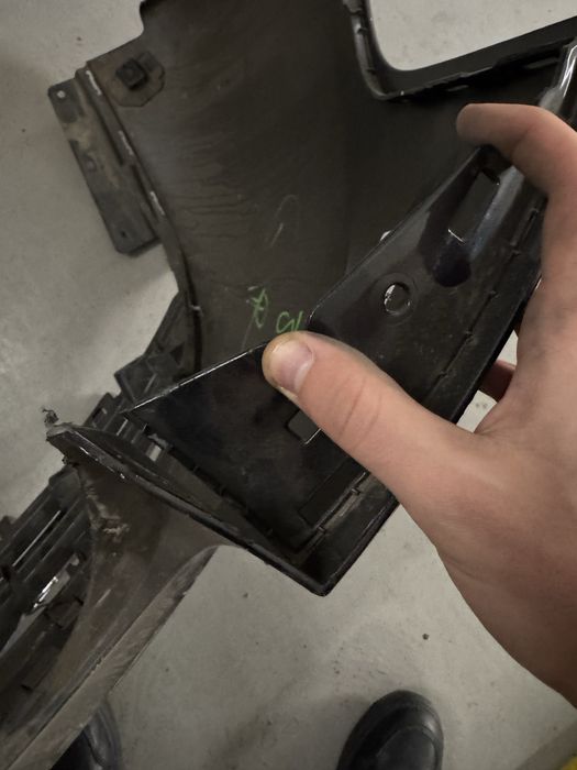 Бампер передній і задній Tesla Model 3 2025