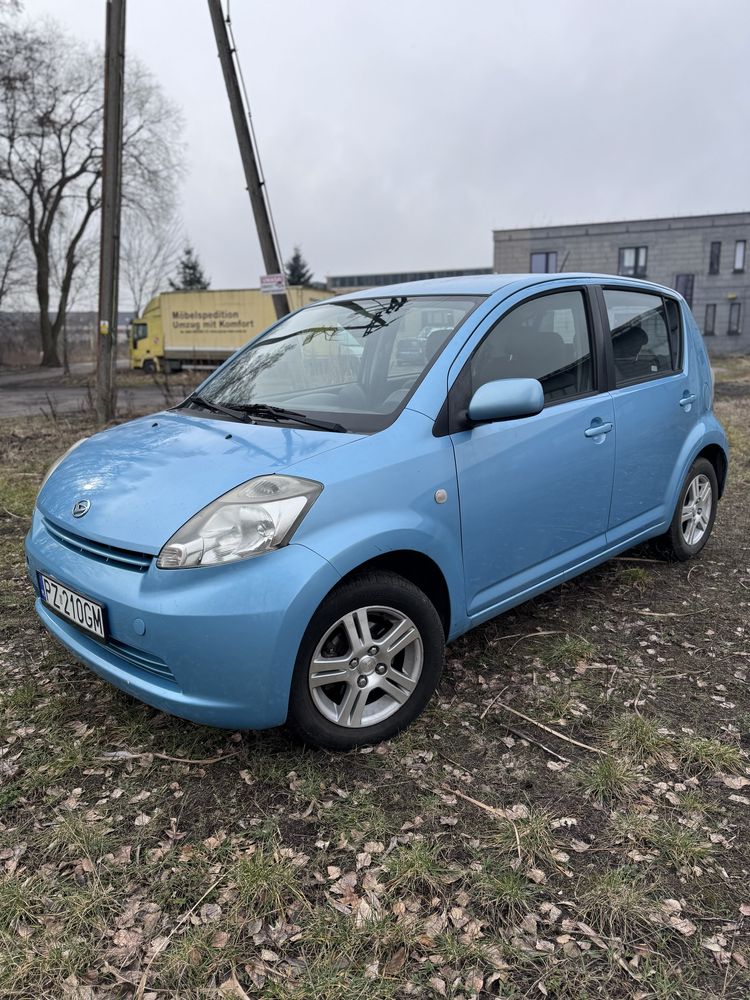 Daihatsu Sirion 2006 1,3 napęd 4x4