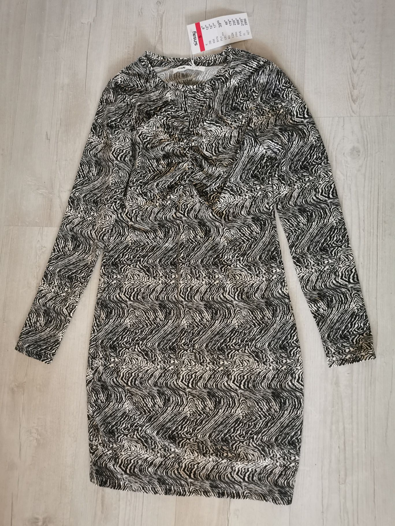 Sukienka Długi Rękaw w Print S