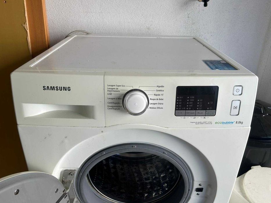 Máquina de Lavar Samsung EcoBubble 8kg – Excelente Estado