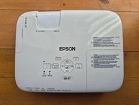 Projector Epson EB-X7 não dá imagem