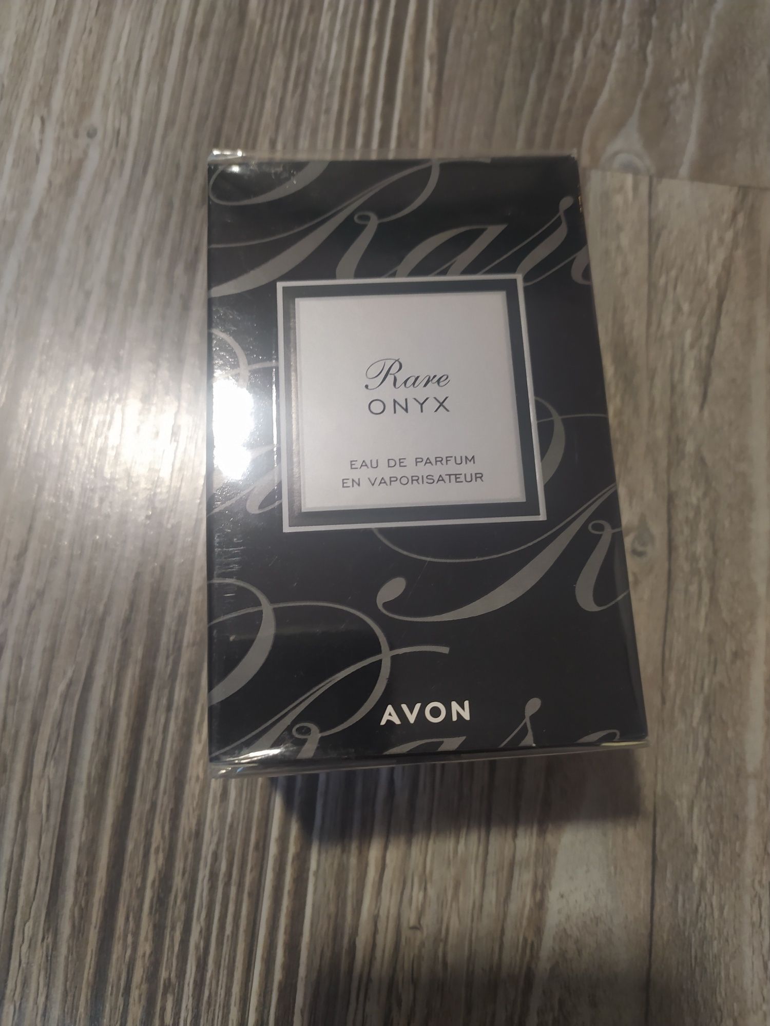 Woda Rare onyx Avon