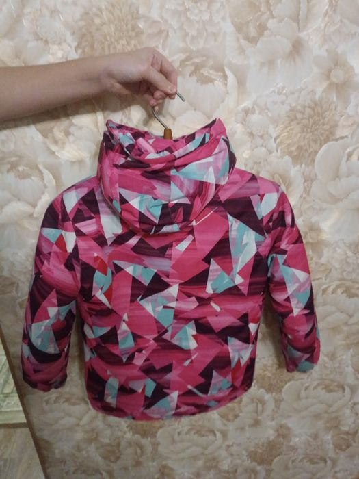 Продам  дитячу зимову куртку