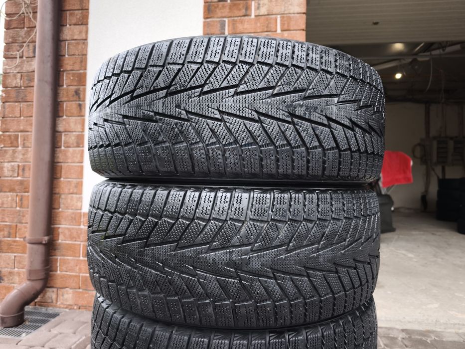 Зимові шини Hankook Winter ICept 225/45/R18