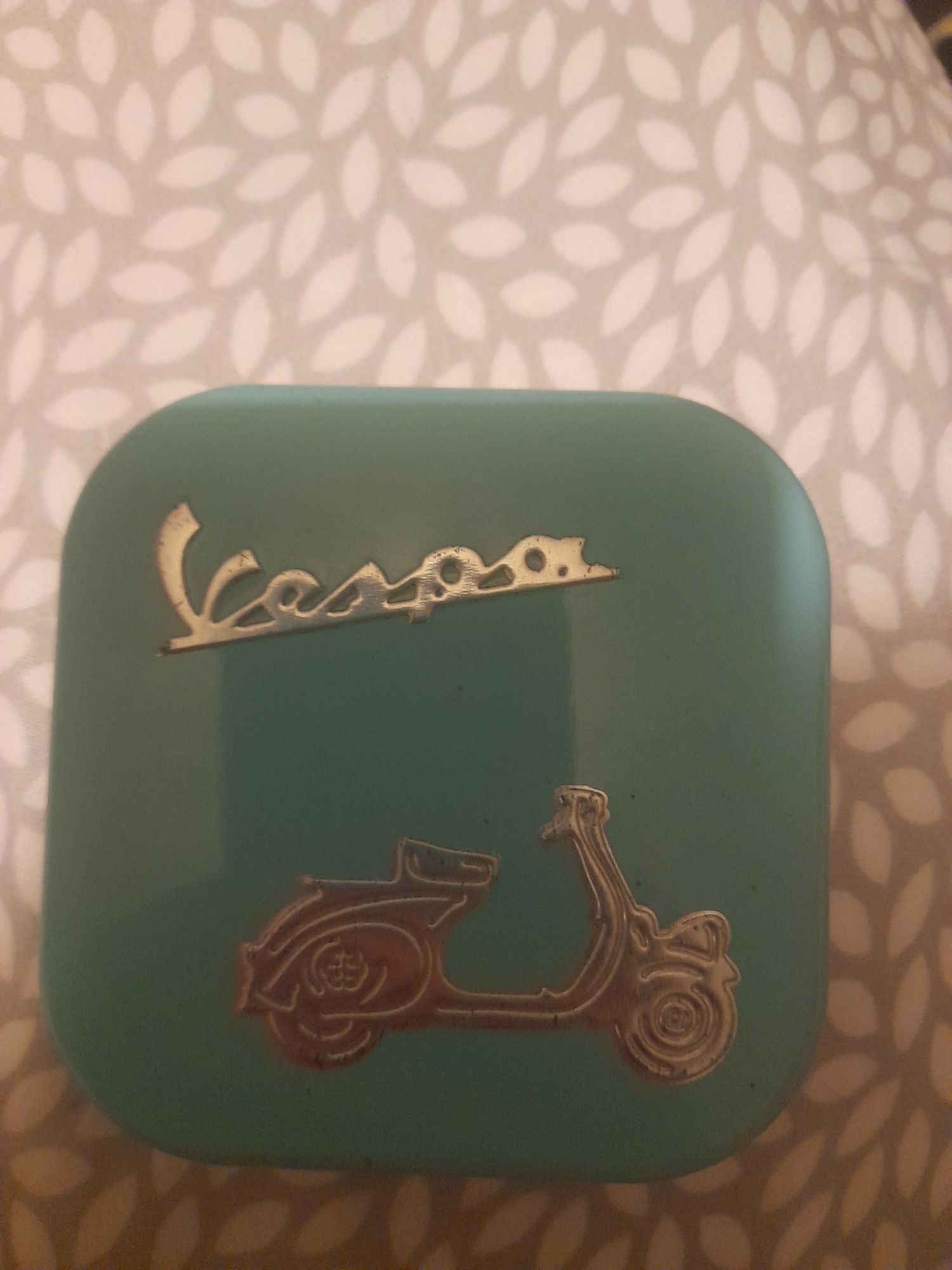 Isqueiro da vespa, original, vermelho