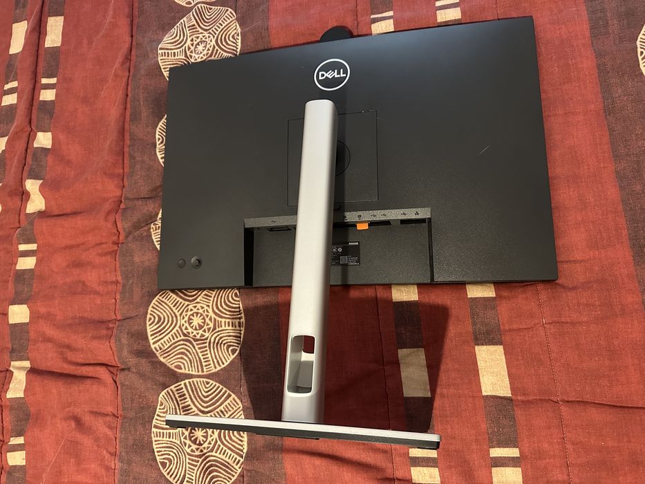 Gaming Monitor DELL with keyboard, mouse & cables