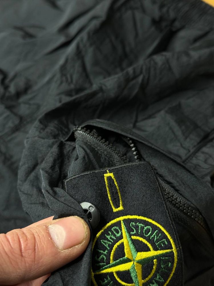 НЕЙЛОНОВІ КАРГО Шорти Stone Island Nylon Metal