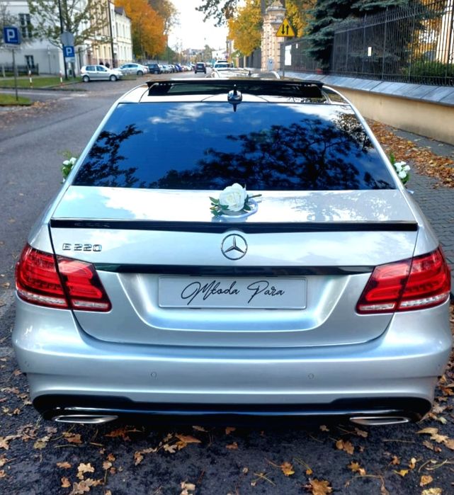 Auto do ślubu Mercedes klasy E