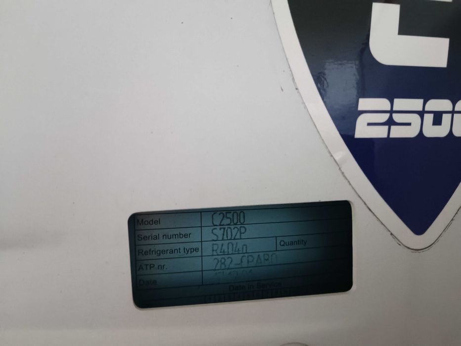 Fiat Doblo com caixa de frio para 3 europaletes