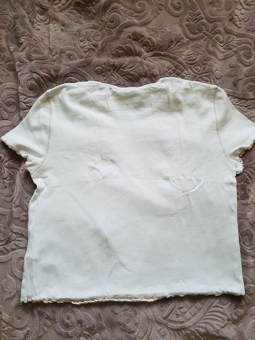 Krótka bluzka, top z kwiatkiem i napisem r. 158-164, XS-S