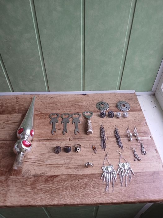 Вітаю.Лот різних предметів