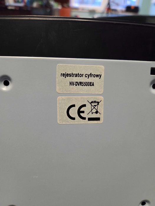 Rejestrator cyfrowy 16 kamer przemysłowych DVR5500EA