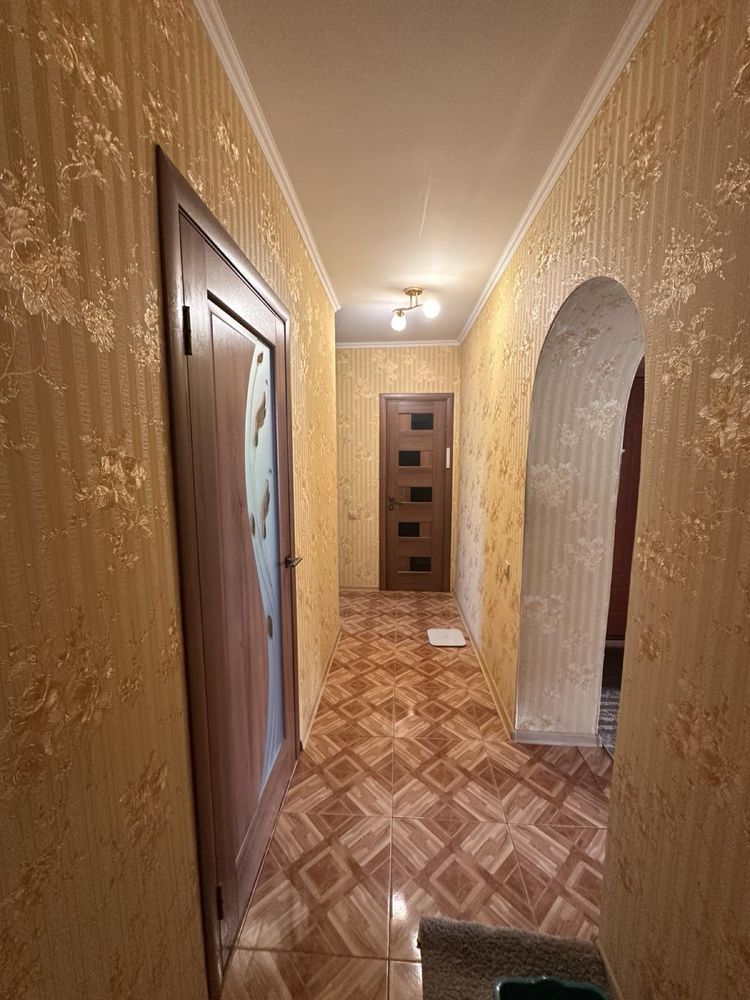 Продам 4 кімнатну квартиру