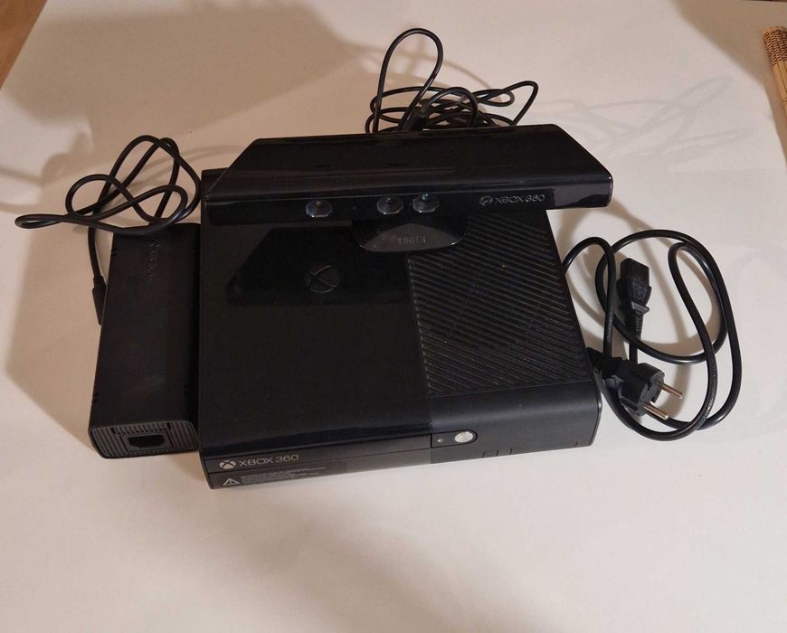 Xbox 360, kinect, 2 pady