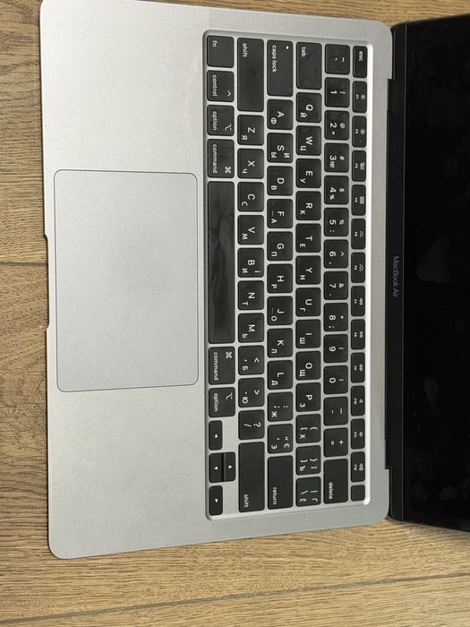 macbook air 2020 16/256