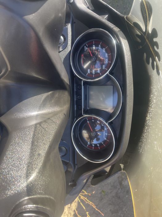 Скутер Kymco Downtown 300i