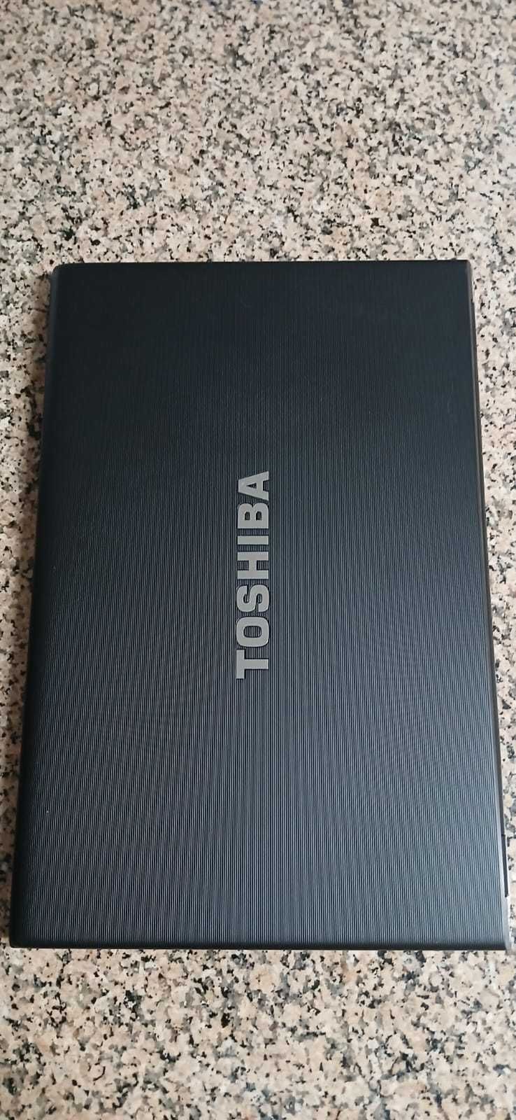 Portátil Toshiba i7 vPro, 8GB RAM sem HDD / SSD