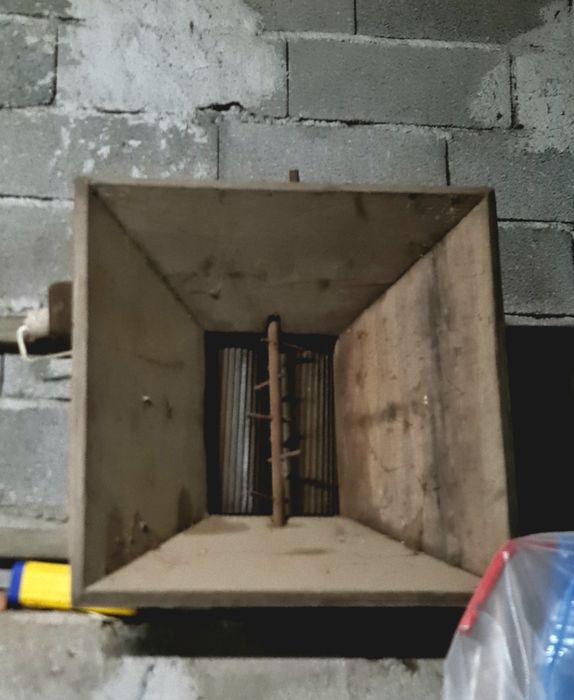 Maquina esmagar uvas 1- 50€ 2- 75€