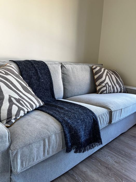 Sofá Ikea cinza impecável