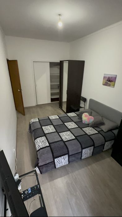 QUARTO c varanda e tv para casal c/s filho no Barreiro