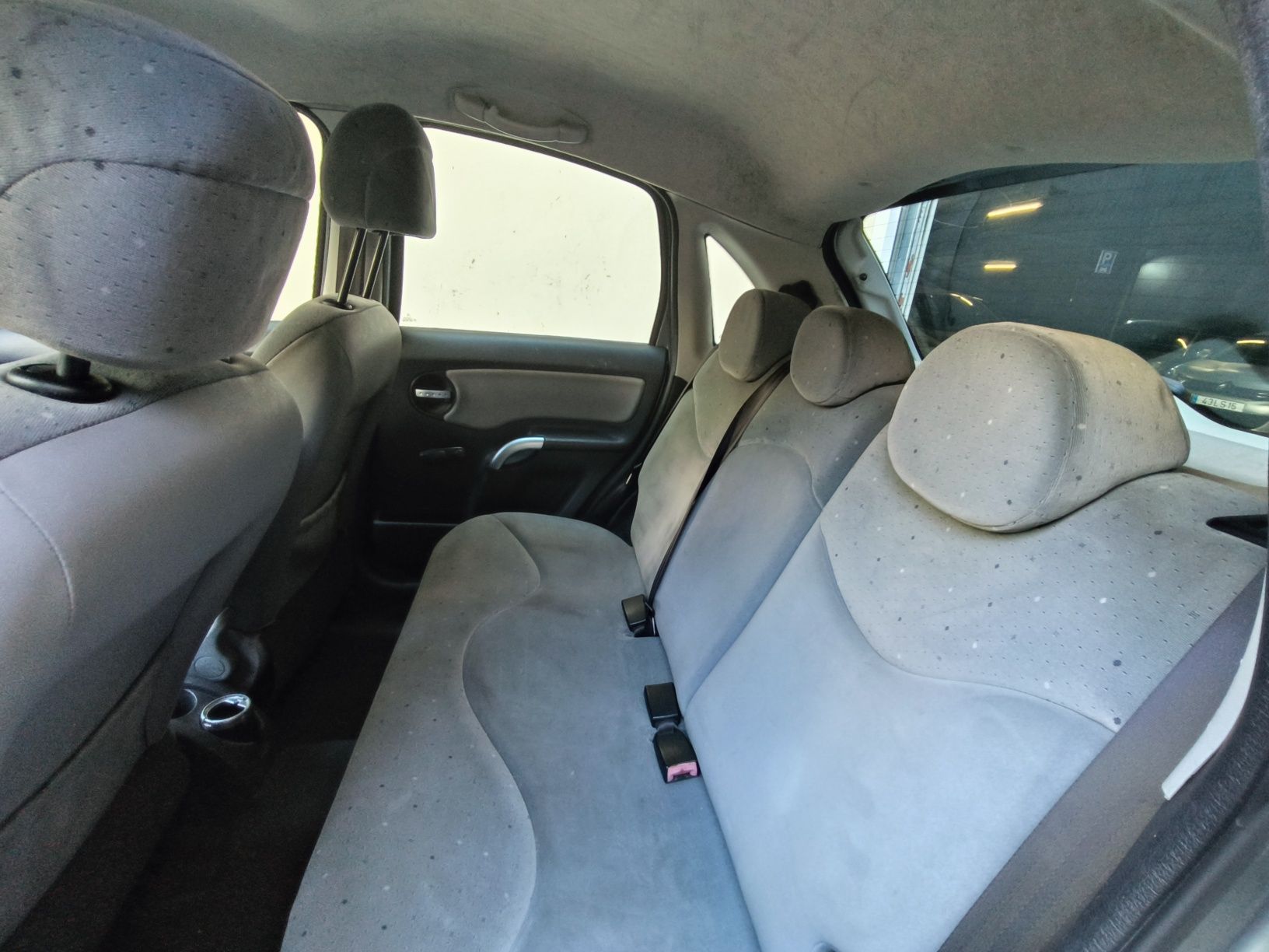 Citroen C3 1.1SX ano 2004 apenas 200 mil kms