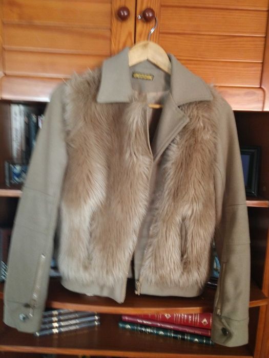 Blusão em  Tecido de Lã com Pêlo