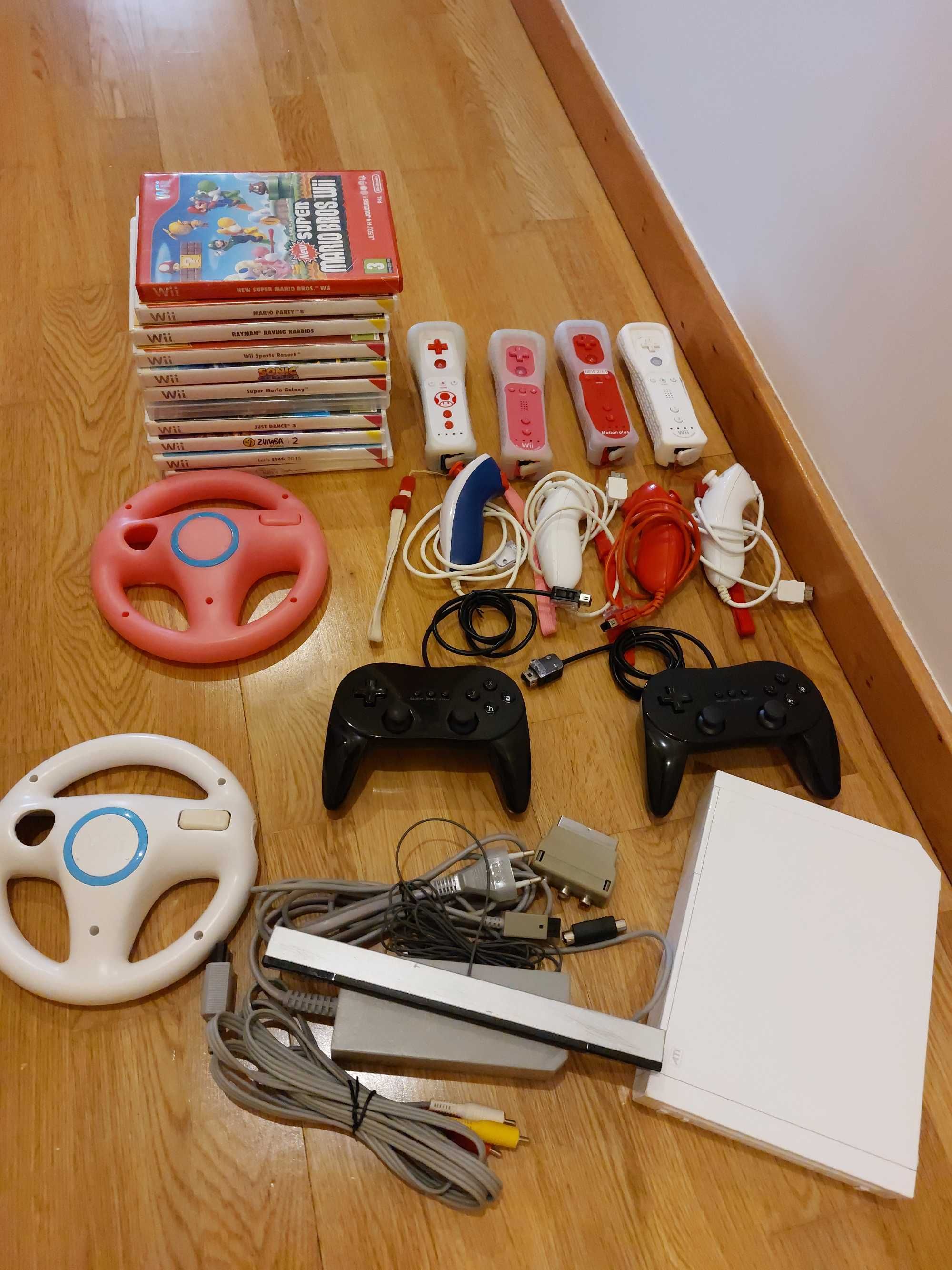 Nintendo Wii Branca Desbloqueada + Comandos + Acessórios + 11 Jogos