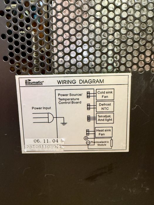 Винный шкаф Baumatic холодильник холодильный шкаф для вина