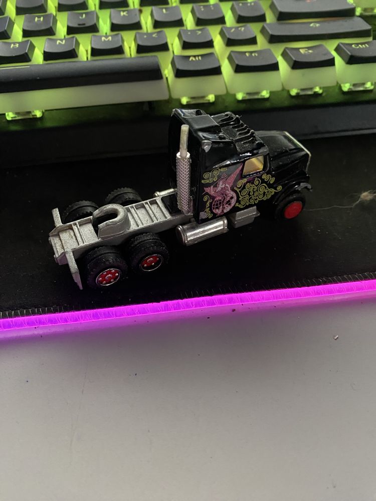 Resorak ciezarowki majorette truck