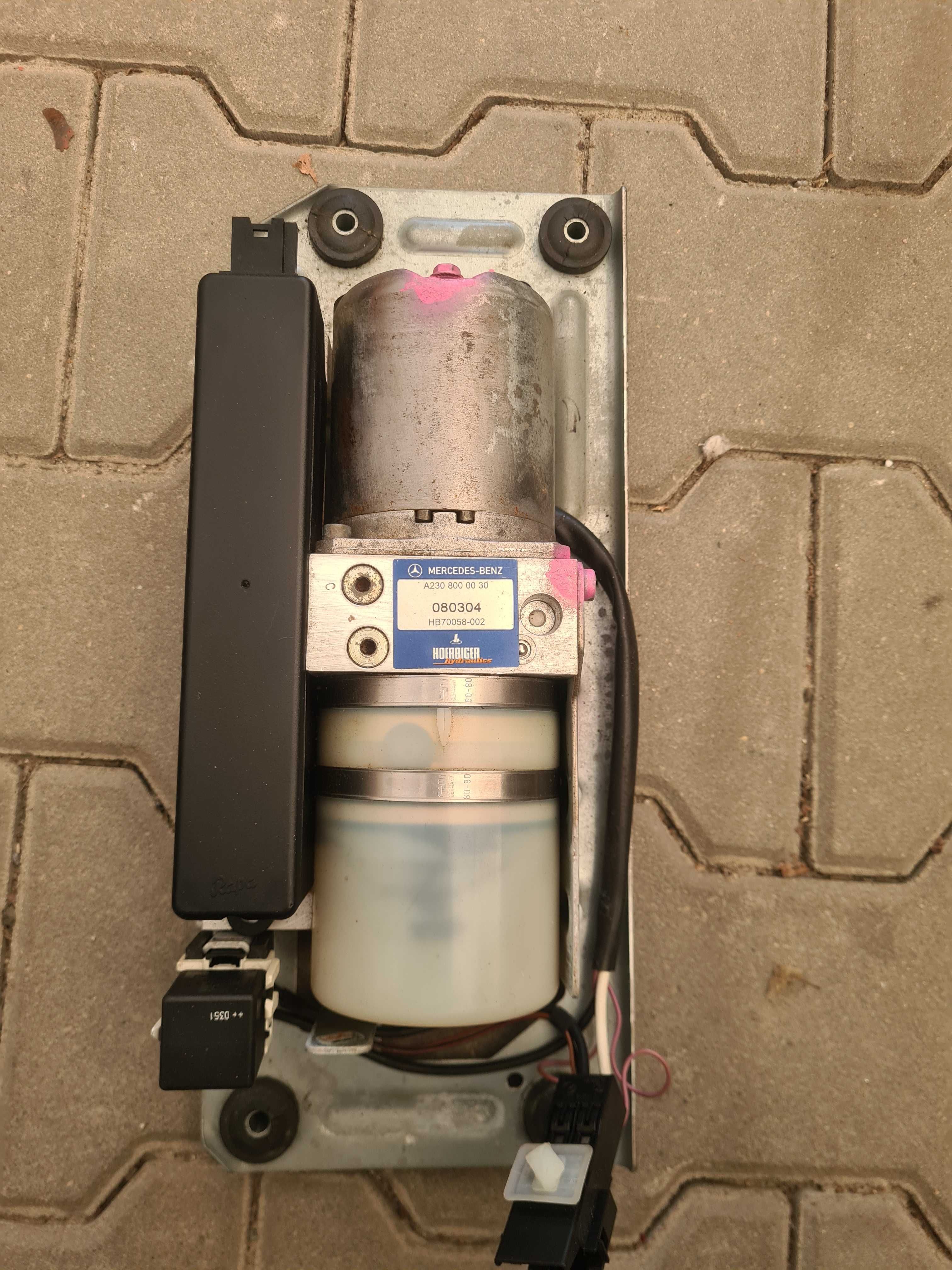Pompa Dachu MERCEDES SL R230