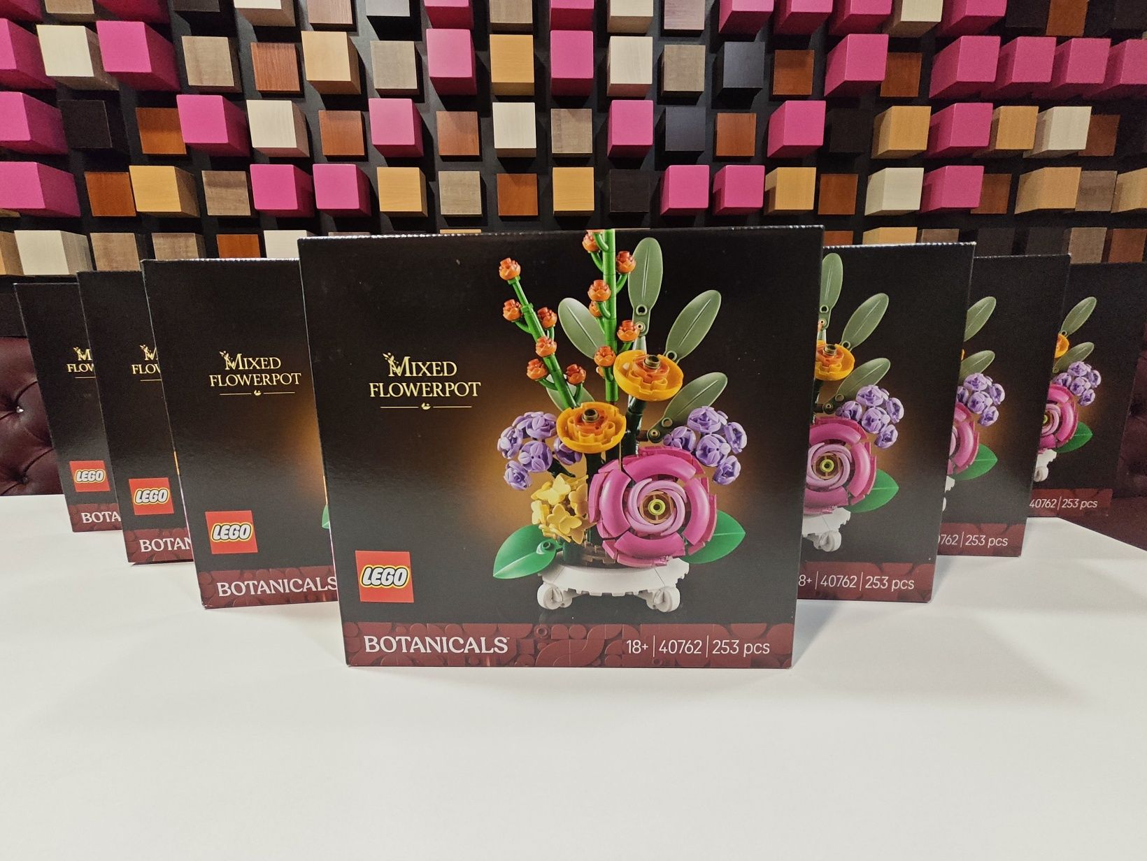 Конструктор LEGO Botanicals 40762 Барвистий квітковий горщик