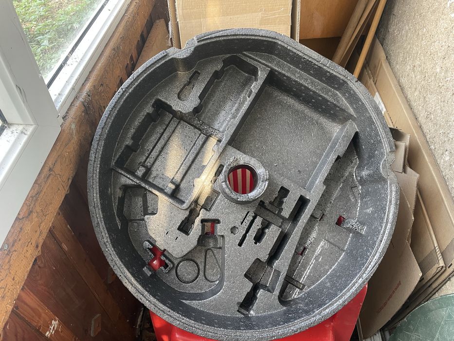 Пінопластовий ящик в багажника audi a4 b6 b7 8e9012109a