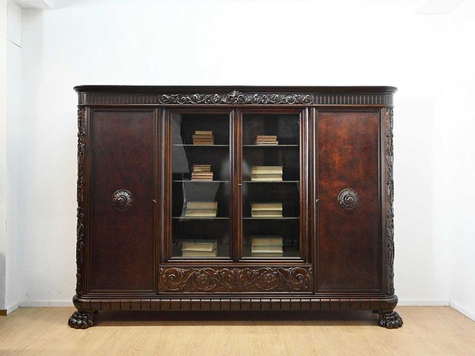 biblioteka na lwich łapach 081901